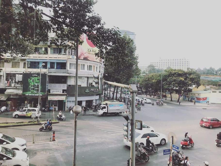 The Wooden Apartments - In The Heart Of Ben Thanh Ho-Chi-Minh-Stadt Exterior foto